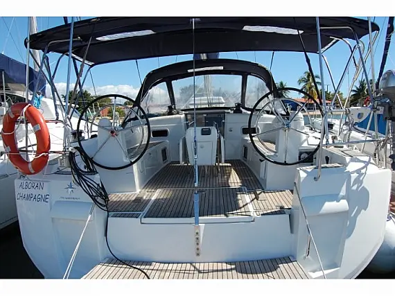 Sun Odyssey 519