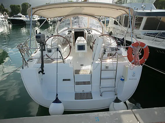 Oceanis 43