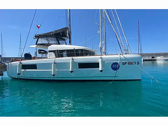 Lagoon 40