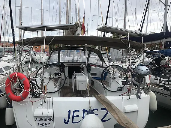 Sun Odyssey 519