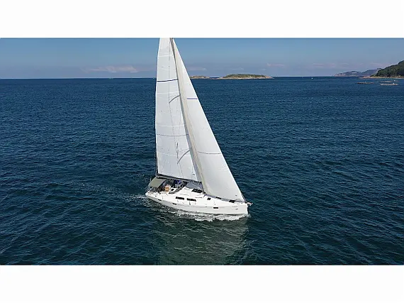 Hanse 415