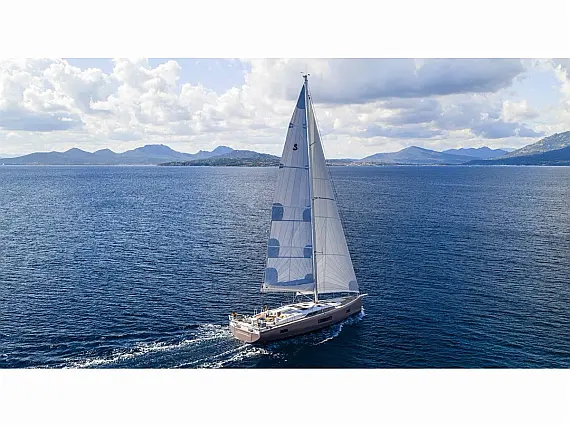 Oceanis 52