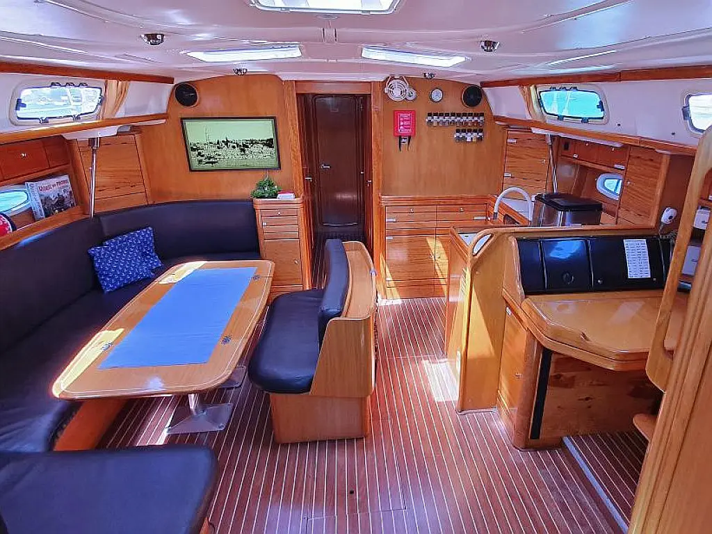 Bavaria 50 Cruiser - Interior image