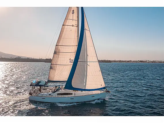 Oceanis 43