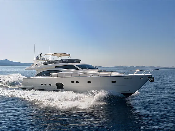 Ferretti 681