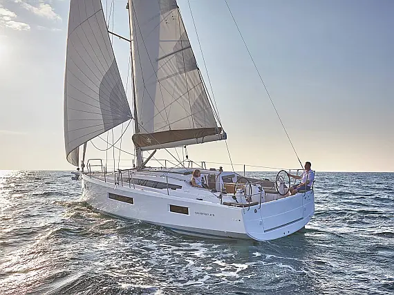 Sun Odyssey 410 (3 cab.)