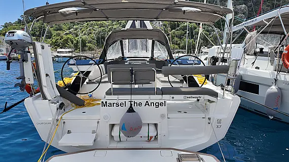 Dufour 37/3.cabin