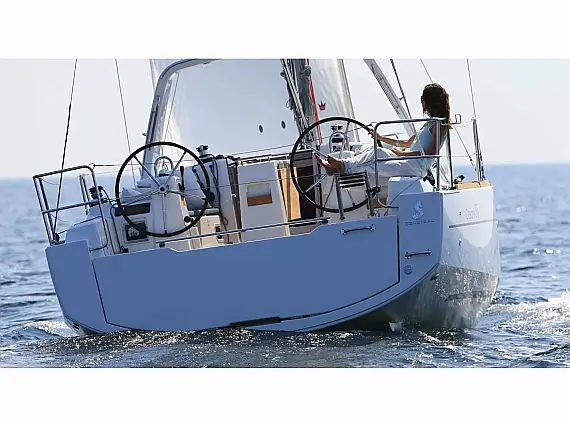 Oceanis 35
